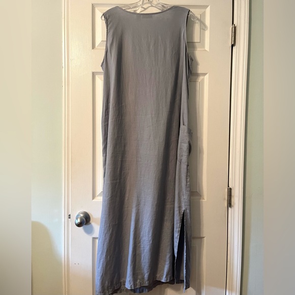 Linen maxi dress with embroidered panel, self-tie, pocket, EUC - Picture 4 of 6